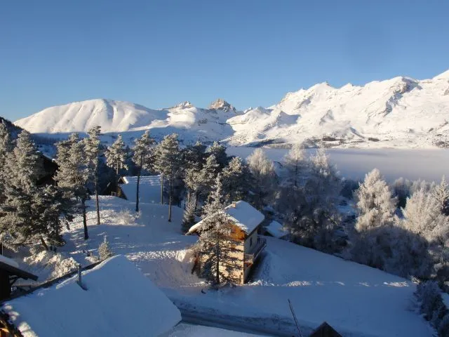 vue exceptionnelle de la terrasse plein sud