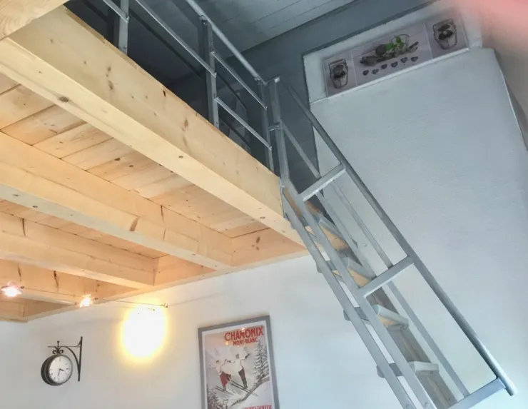 Accès mezzanine