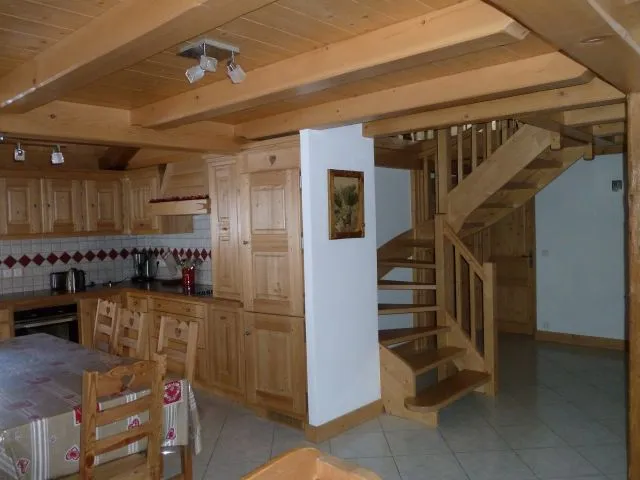 Escalier menant à l'étage
