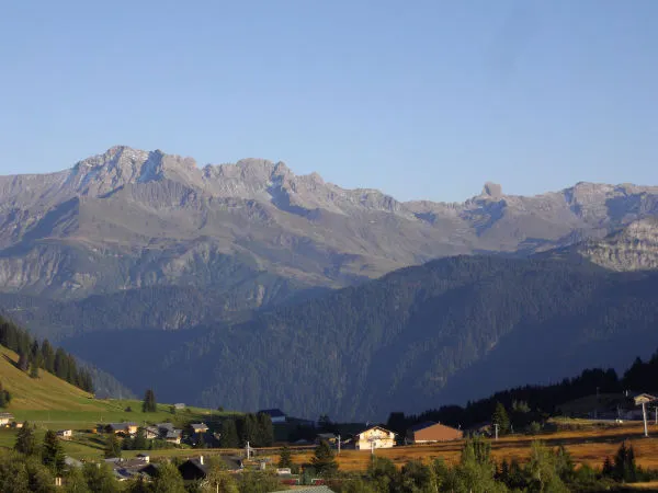 La chaîne du Beaufortain, vue du balcon