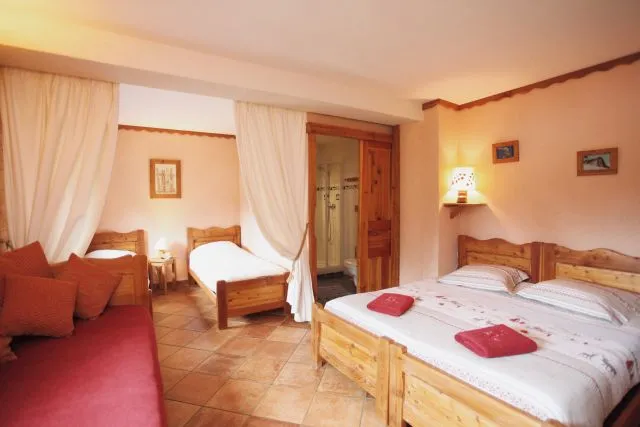 Chambre familiale (4/5 personnes)