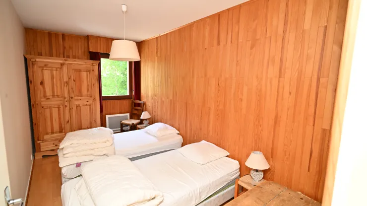 1 Chambre de 2 lits.