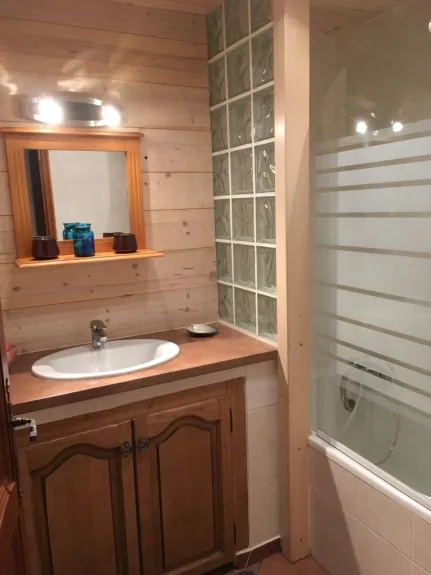 Salle de bain du 1er étage