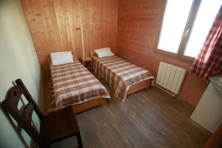 6 chambres x 2 lits simples