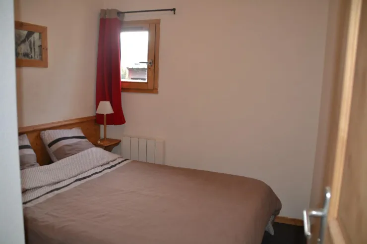 chambre  1   ,  lit 140  