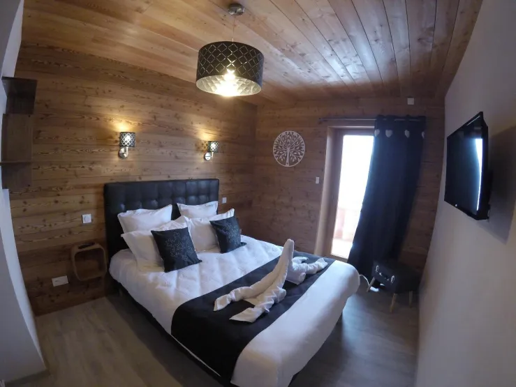 Chambre double lit 160 avec TV et balcon