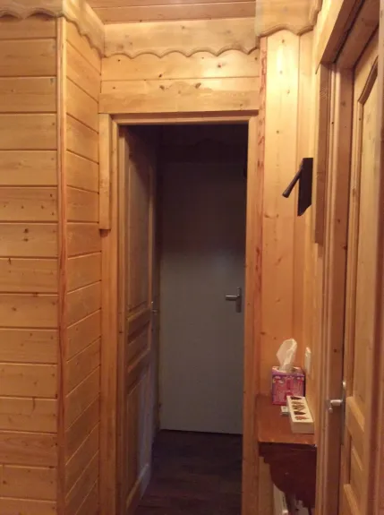 ENTRANCE  to the space bedrooms with bathroom Shower room 2 toilets