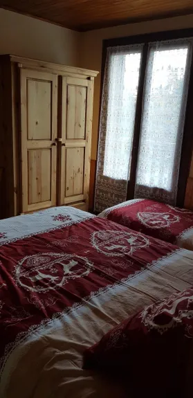 Room 1 :