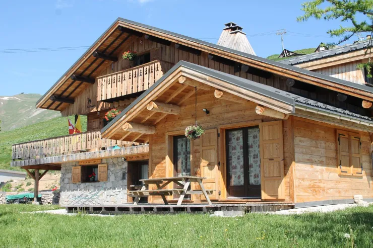 Le chalet la Louvière en été