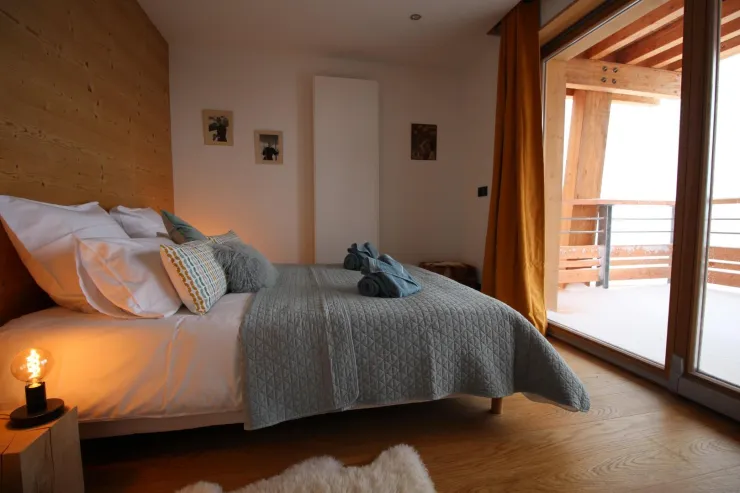 master bedroom with terrace, bathroom and large closet