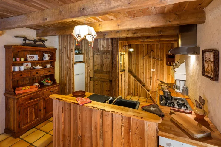 Cuisine équipée et garnie...comme à la maison.