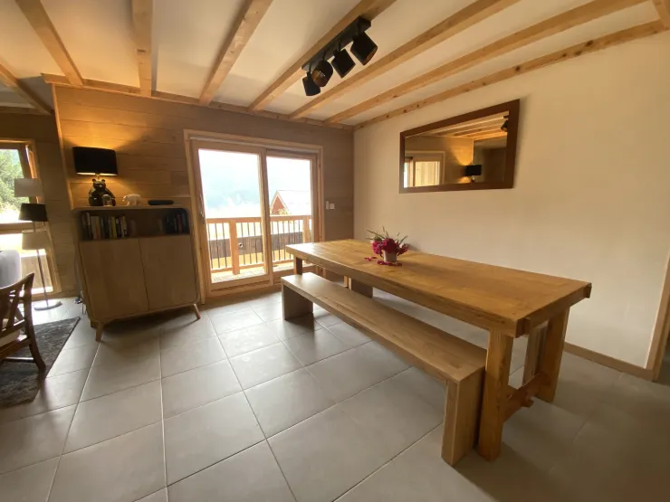 Pièce de vie - côté salle à manger