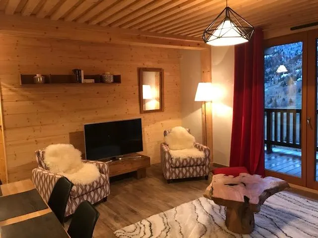 pièce à vivre avec balcon